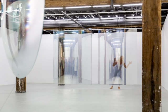 Mel O’Callaghan, Respire, respire, 2019 performance and installation at Artspace, Sydney, courtesy the artist and Kronenberg Mais Wright, Sydney; Galerie Allen, Paris; Belo-Galsterer, Lisbon. Photograph by Document Photography