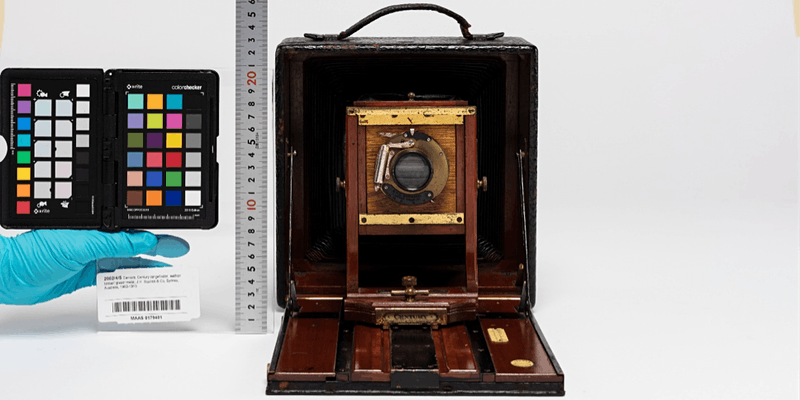 2002/4/5 Camera, Century rangefinder, leather/ timber/ glass/ metal, J.H. Squires & Co, Sydney, Australia, 1900-1910