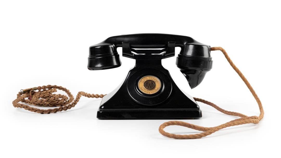 H3898-8 Telephone, phenol formaldehyde / metal / textile / possibly asbestos, made by Amalgamated Wireless Australasia Pty Ltd (AWA), Australia, 1934. Powerhouse collection