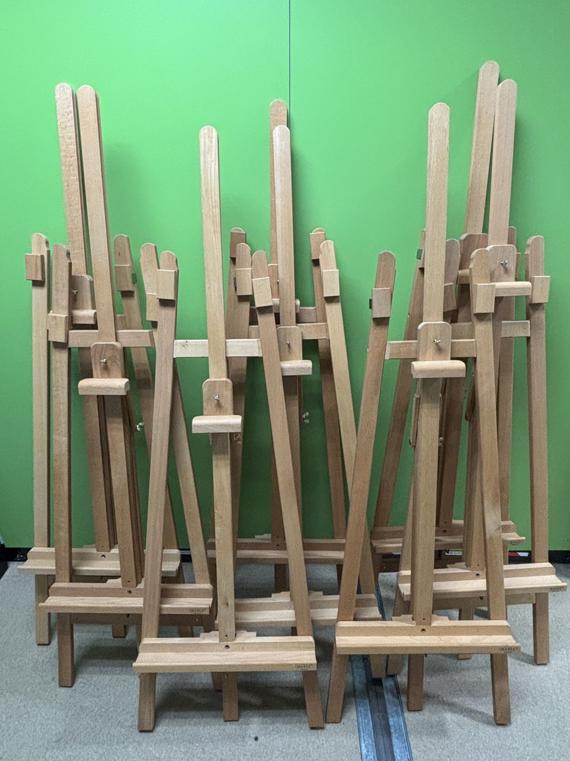 Easels for donation